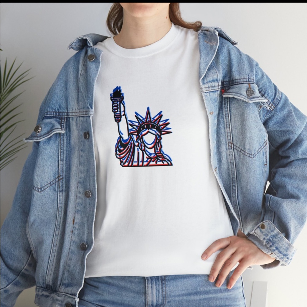 White Graphic T-Shirt with Statue of Liberty Design